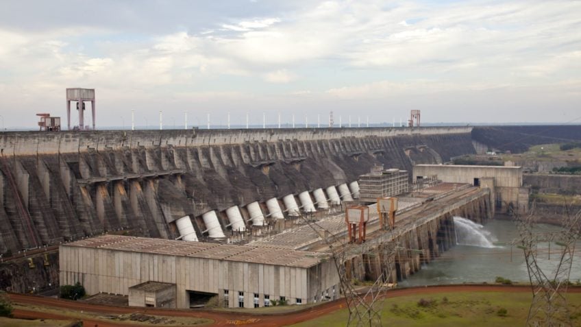 Itaipu lançará edital de R$ 180 mi para projetos socioambientais