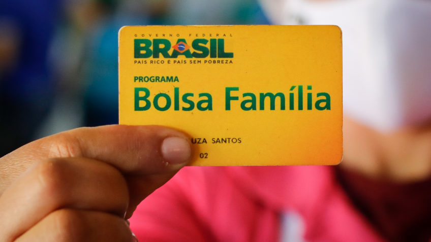 Governo amplia regras para manter o Bolsa Família