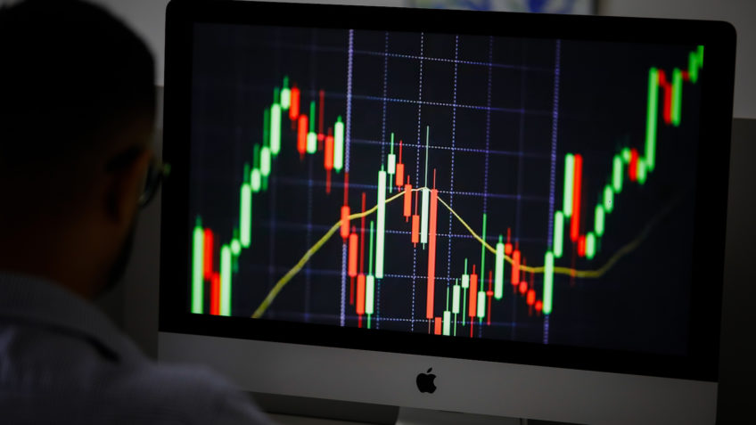 Ibovespa sobe 15,4% e tem maior alta no 1º semestre desde 2016