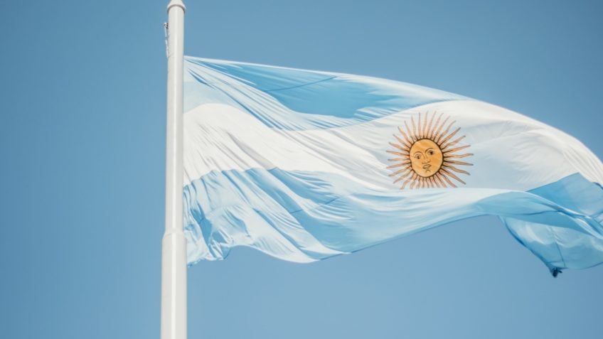 Economia da Argentina cresce 1,9% em abril