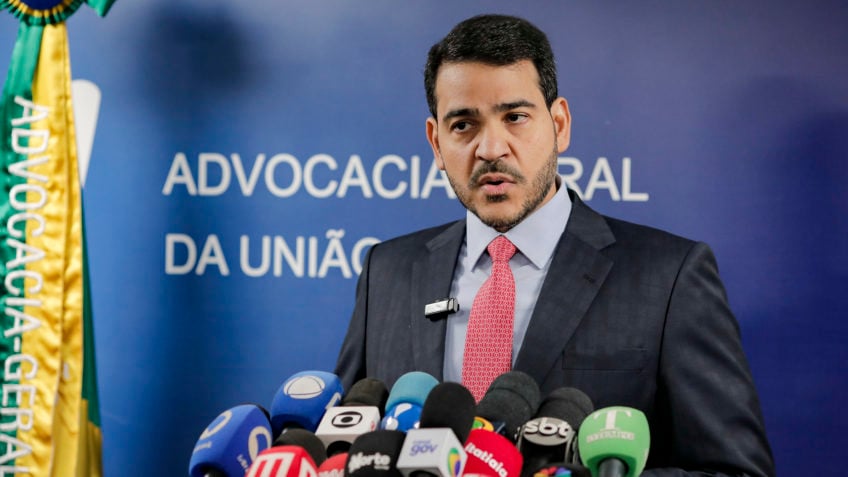 AGU diz que ação do IOF defende governo sem atacar Congresso