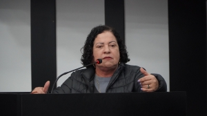 Baixinha Giraldelli convoca população a doar agasalhos e cobertores para famílias vulneráveis