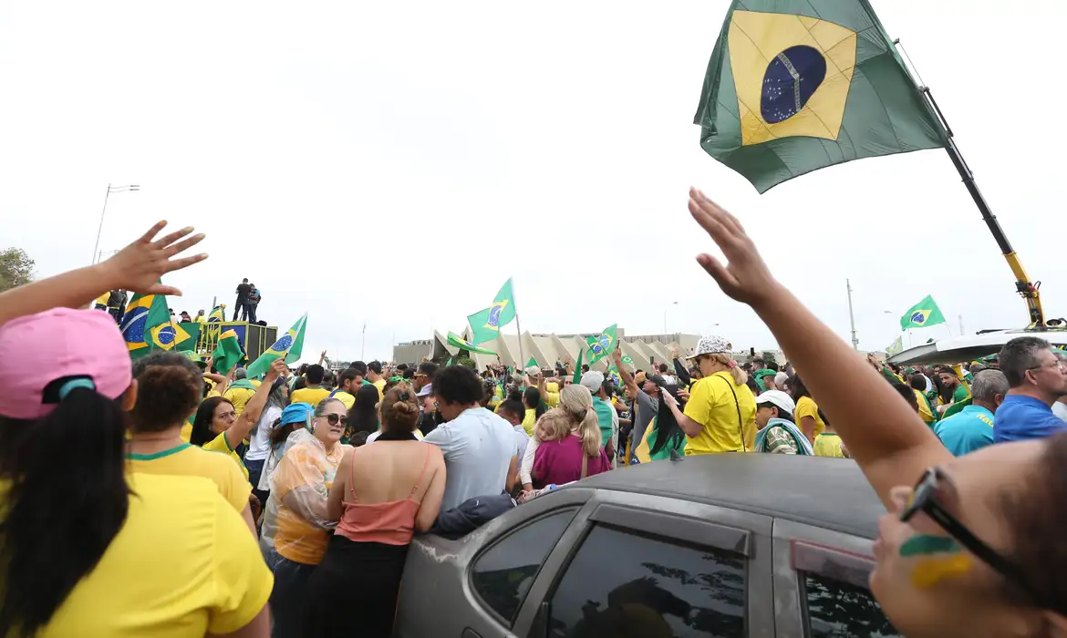 STF condena acusado de liderar acampamento golpista em Brasília