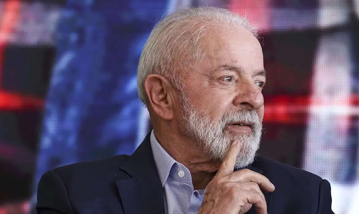 Lula propõe feriado nacional em 2 julho