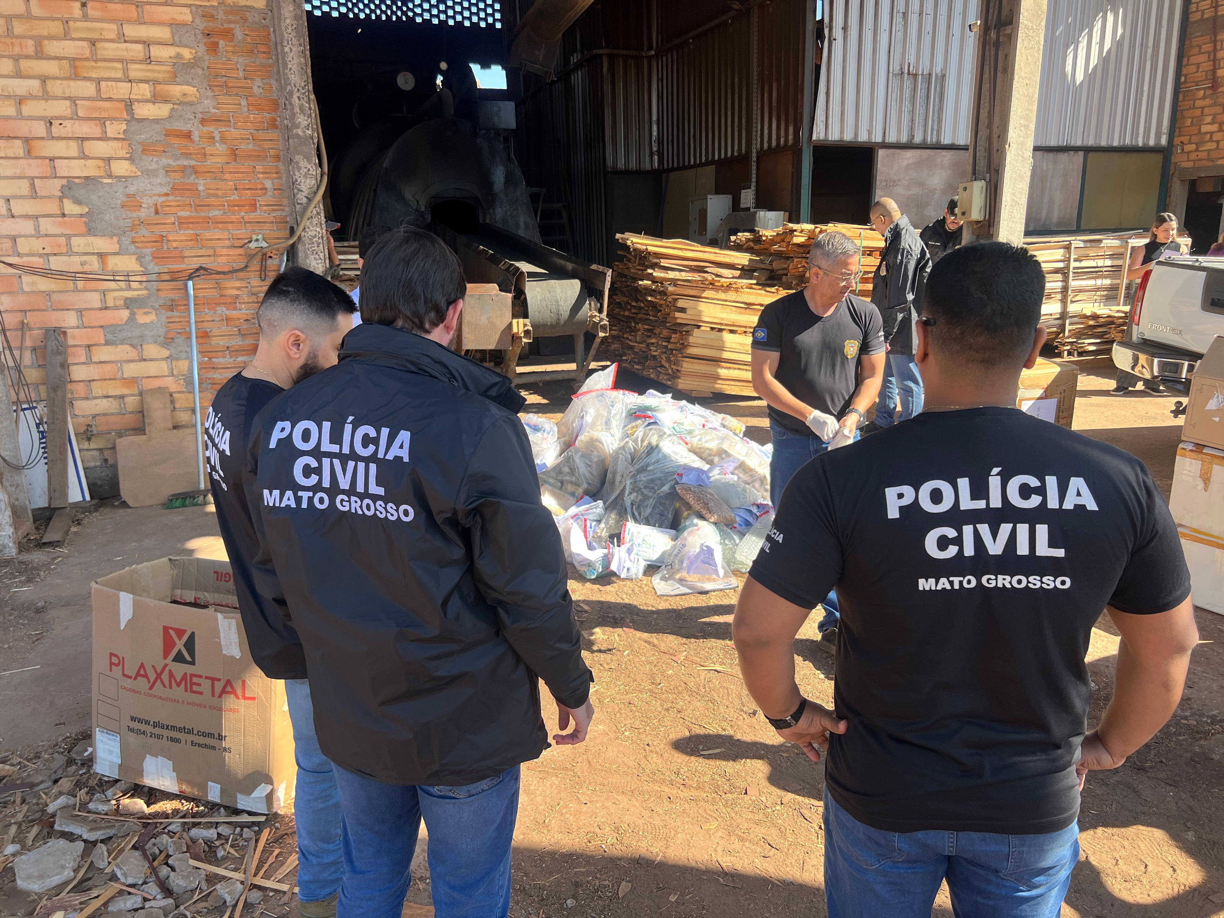 Polícia Civil incinera 200 quilos de drogas apreendidas em 2024 e 2025 em Sinop
