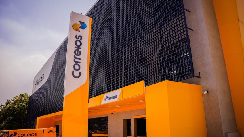 União Brasil aumenta pressão por Correios e BB