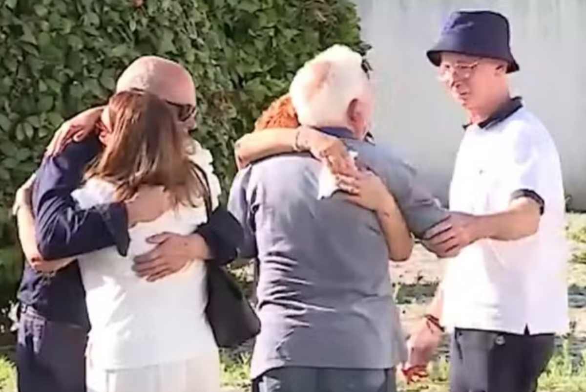Comoção e tristeza marcam o velório de Diogo Jota e irmão em Portugal