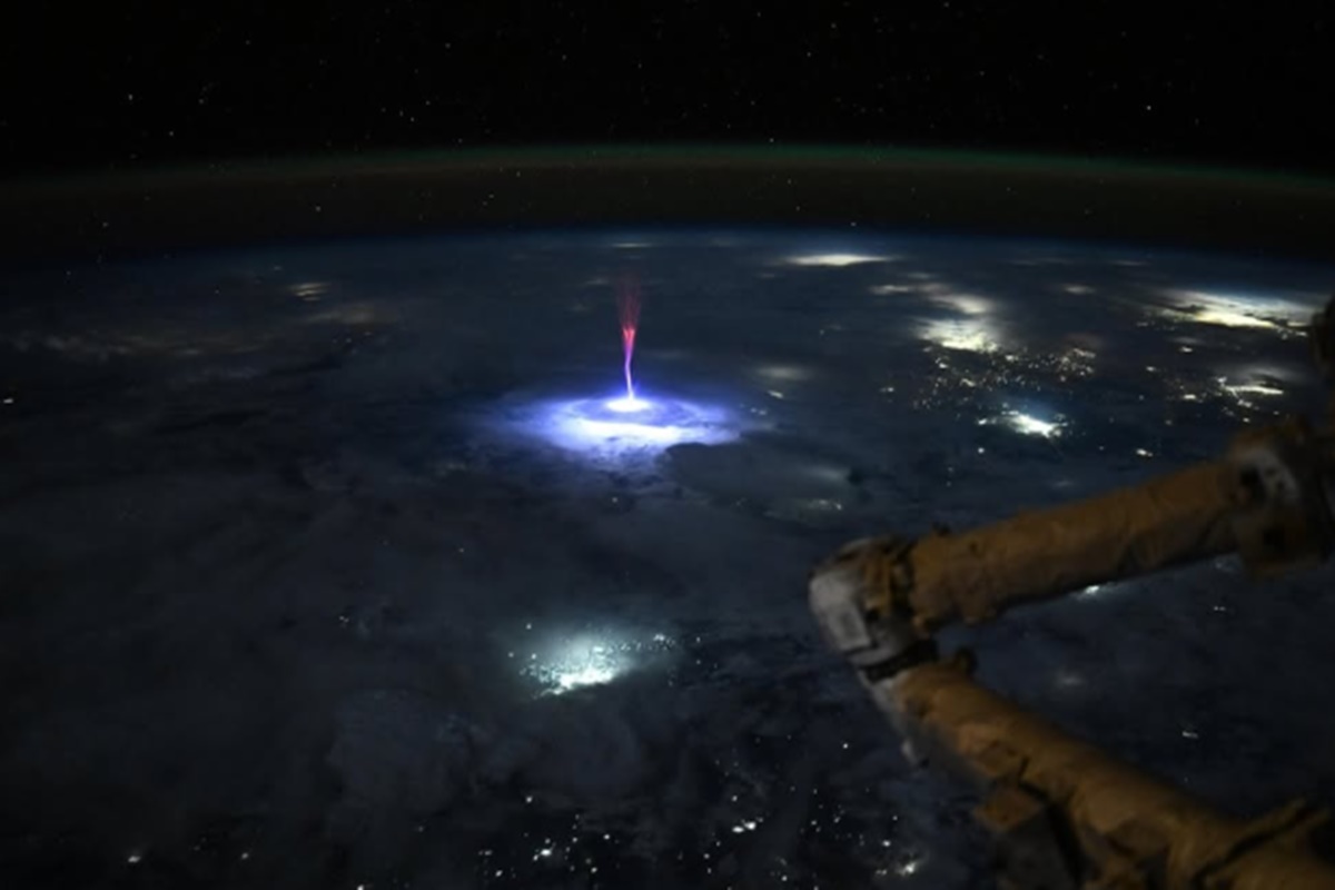 Astronauta da Nasa registra fenômeno luminoso raro; veja