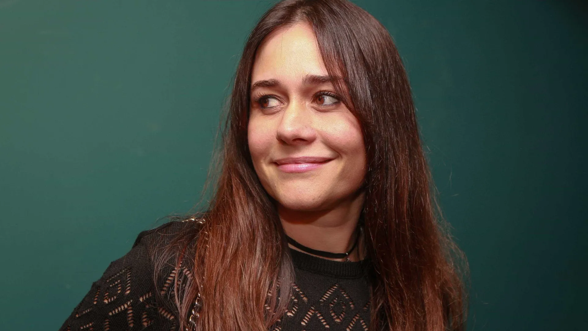 Alessandra Negrini denuncia golpes que envolvem sua imagem na web