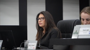Lei proíbe presença de crianças pedindo dinheiro ou vendendo nas ruas de Cuiabá