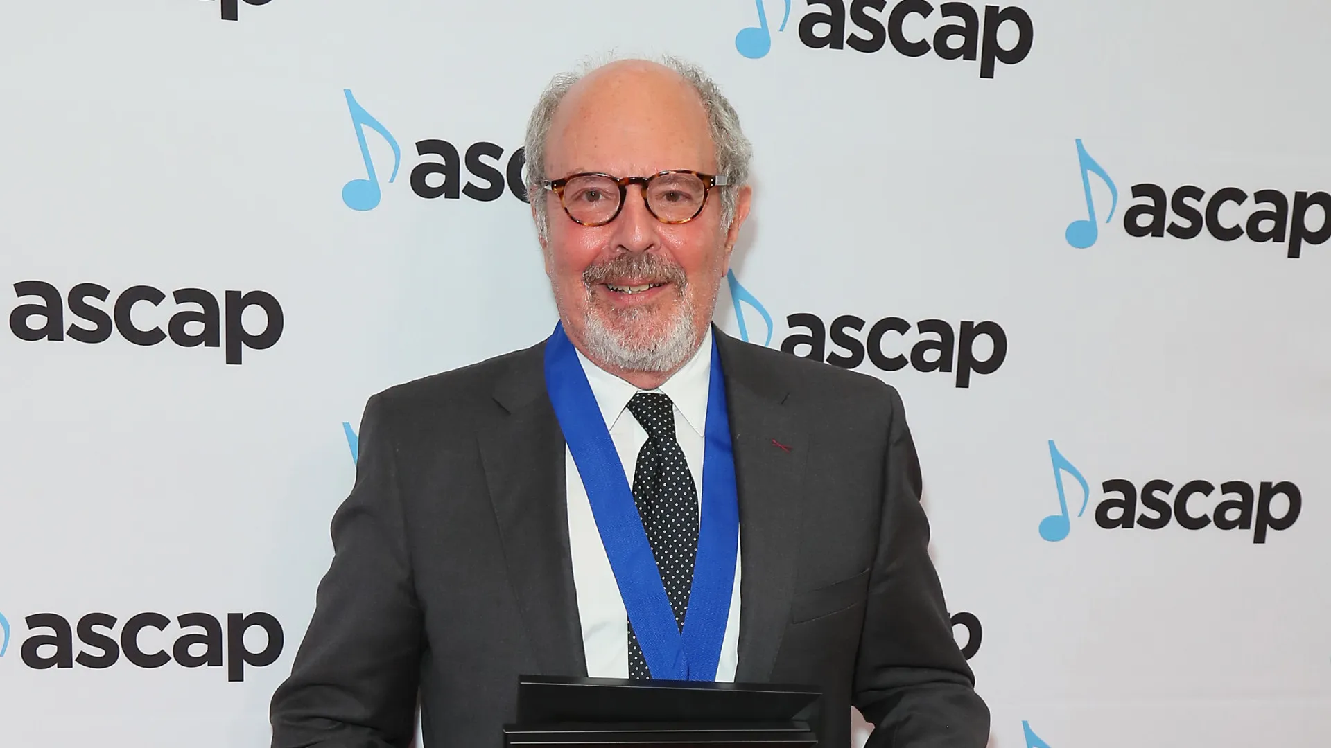Morre Mark Snow, compositor da música-tema de 'Arquivo X', aos 78 anos