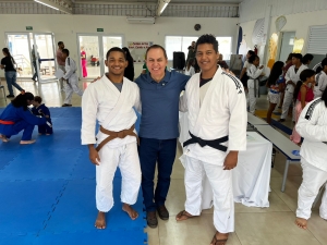 Vereador Dilemário participa de evento do projeto Judô Maná e reforça importância do esporte para a juventude cuiabana