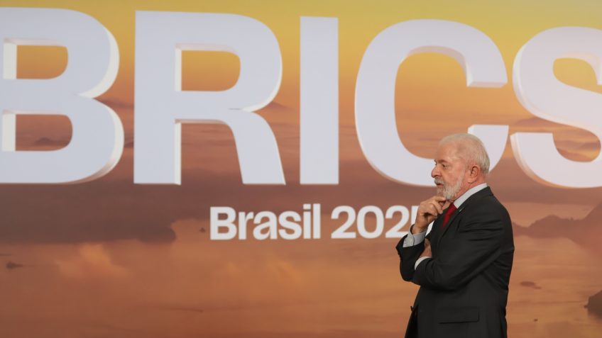 Ao vivo: Lula fala a jornalistas na Cúpula do Brics