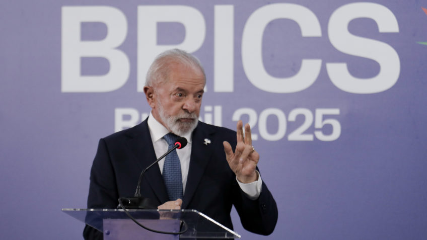 China é o melhor modelo no enfrentamento do clima, diz Lula