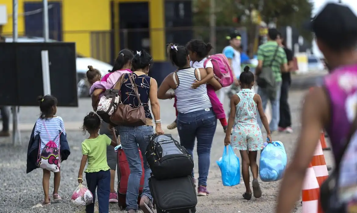 Brasil: venezuelanas enfrentam desigualdade no acesso a trabalho