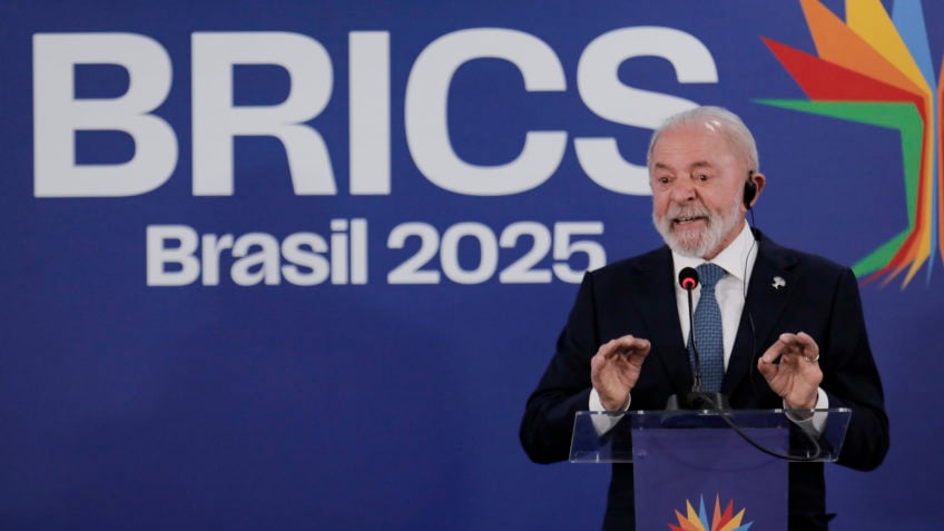 Israel só mata mulheres e crianças em Gaza, diz Lula