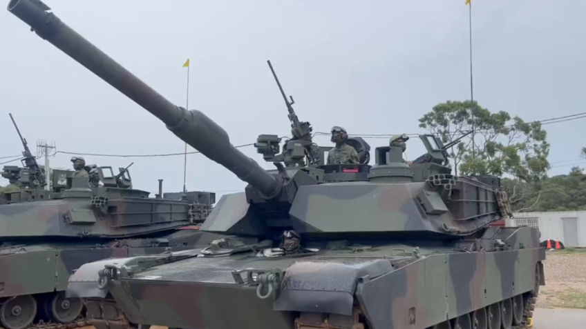 Taiwan faz exercício militar com novos tanques norte-americanos