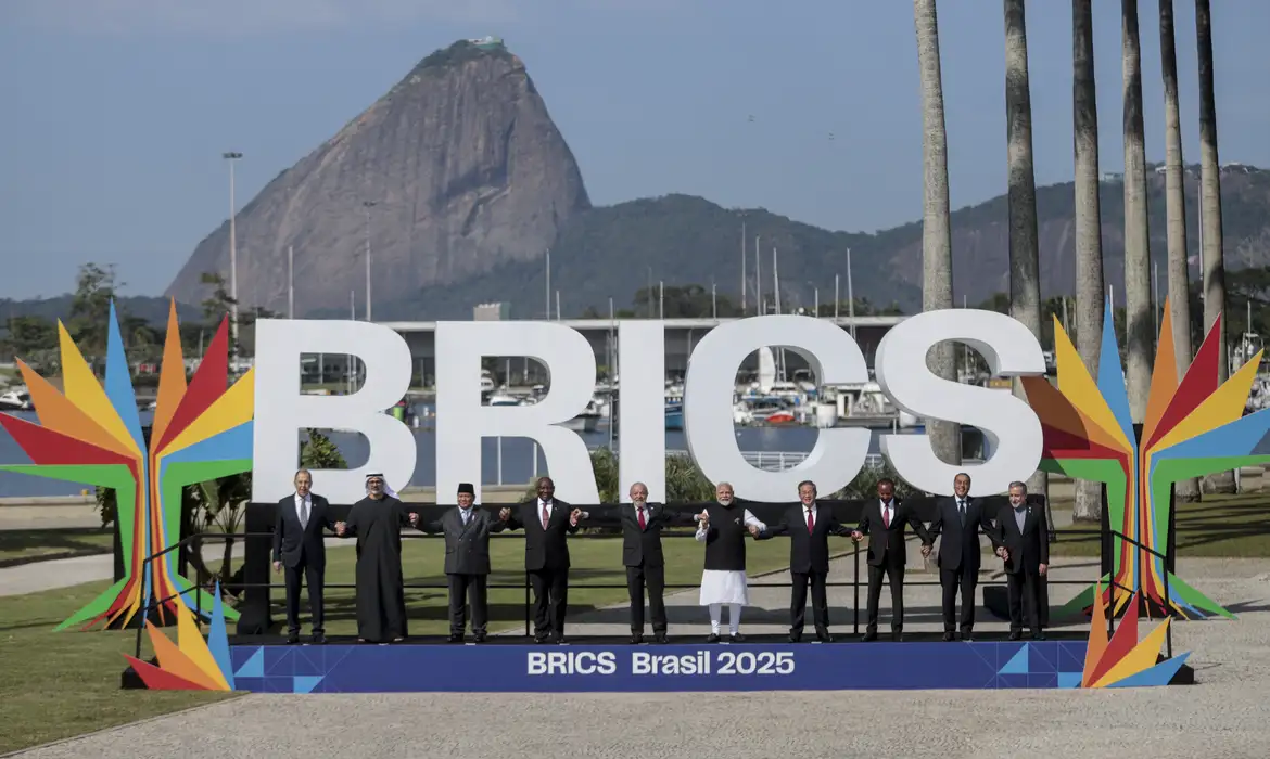 Sanção de Trump contra Brasil é chantagem política e mira o Brics