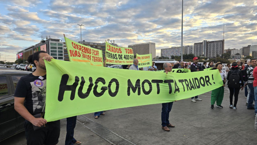 Atos da esquerda em capitais pressionam Congresso, Trump e Bolsonaro