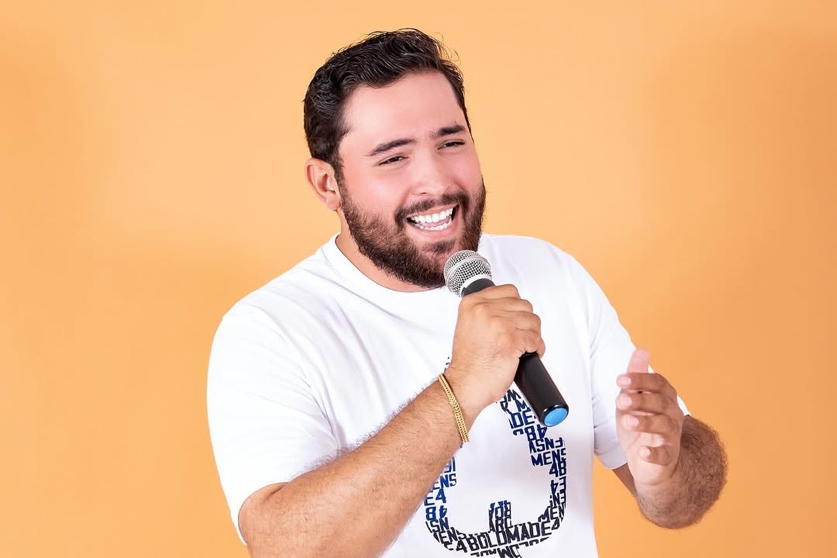 Cantor sertanejo morre após cair de carroceria e ter edema cerebral
