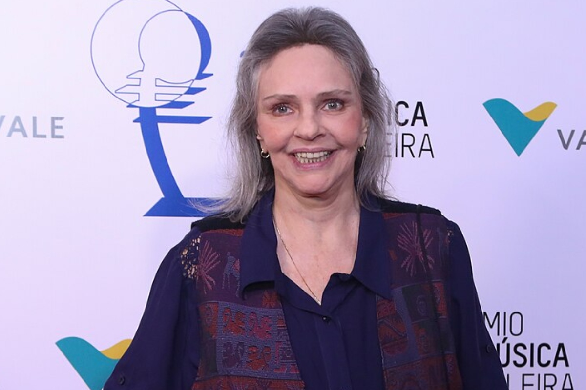 Angela Ro Ro segue internada e passa por hemodiálise