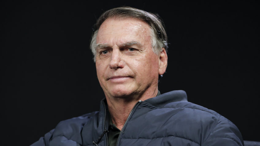 Está tudo pacificado entre Eduardo e Tarcísio, afirma Bolsonaro