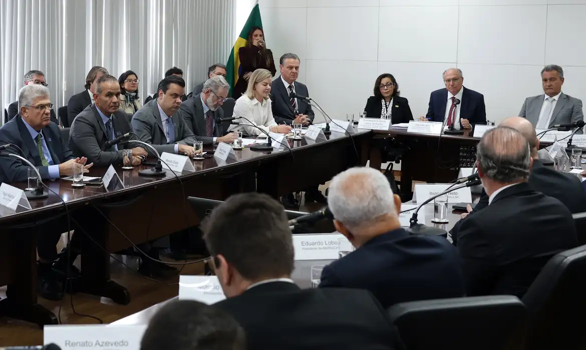Agronegócio teme perda de safras e apoia negociação do governo com EUA