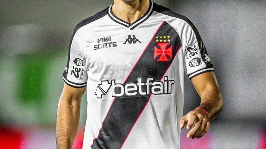Vasco é impedido de registrar jogadores na janela de transferências