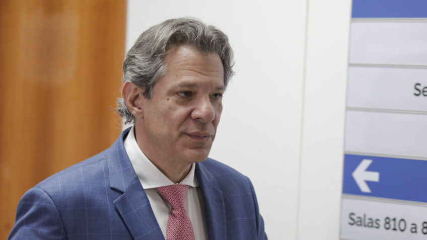 Haddad diz esperar decisão de Moraes sobre IOF para esta semana