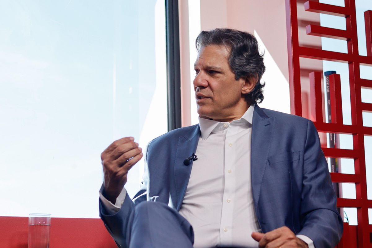 Haddad deve analisar texto da PEC que limita pagamento de precatórios