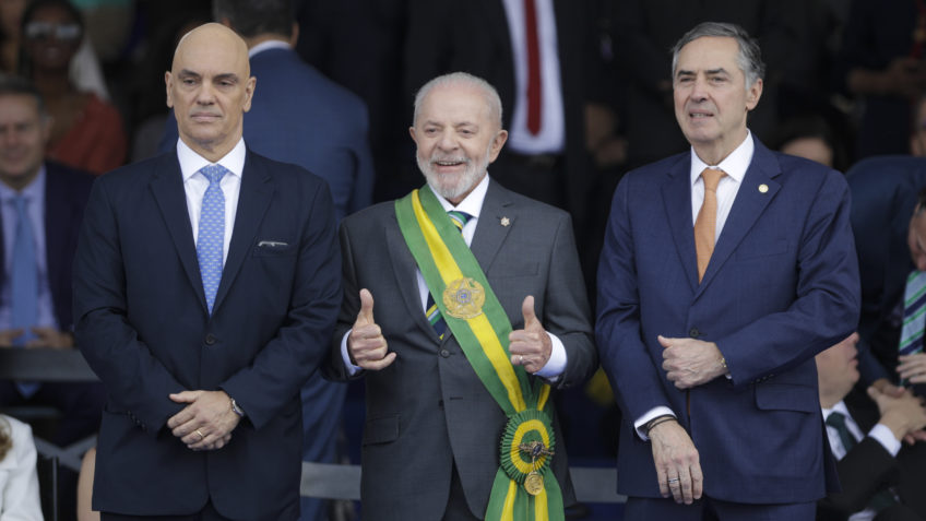 Governo espera resposta de Moraes sobre IOF até dia 22