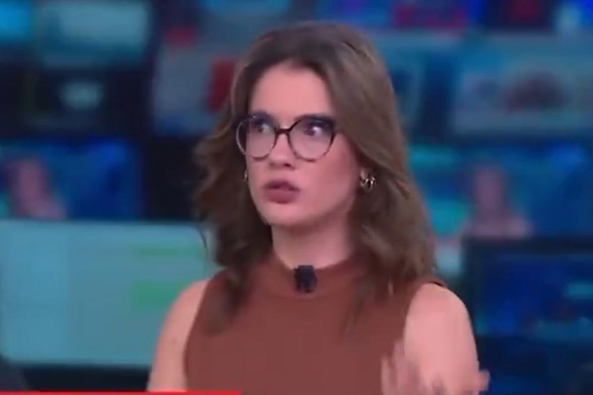 Âncora da CNN causa polêmica ao chamar Jair Bolsonaro de Bozo ao vivo