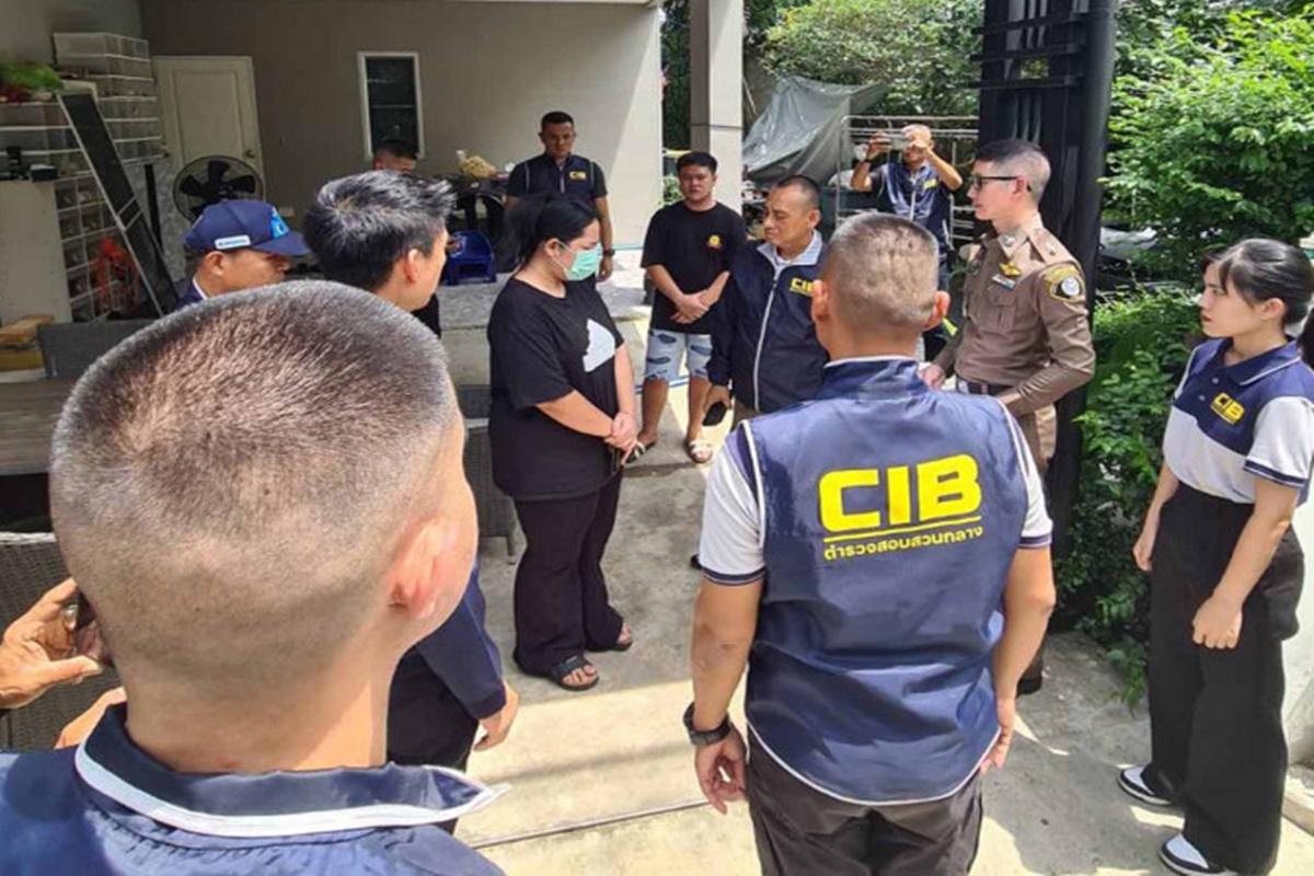 Mulher é presa por chantagear monges budistas após relações sexuais