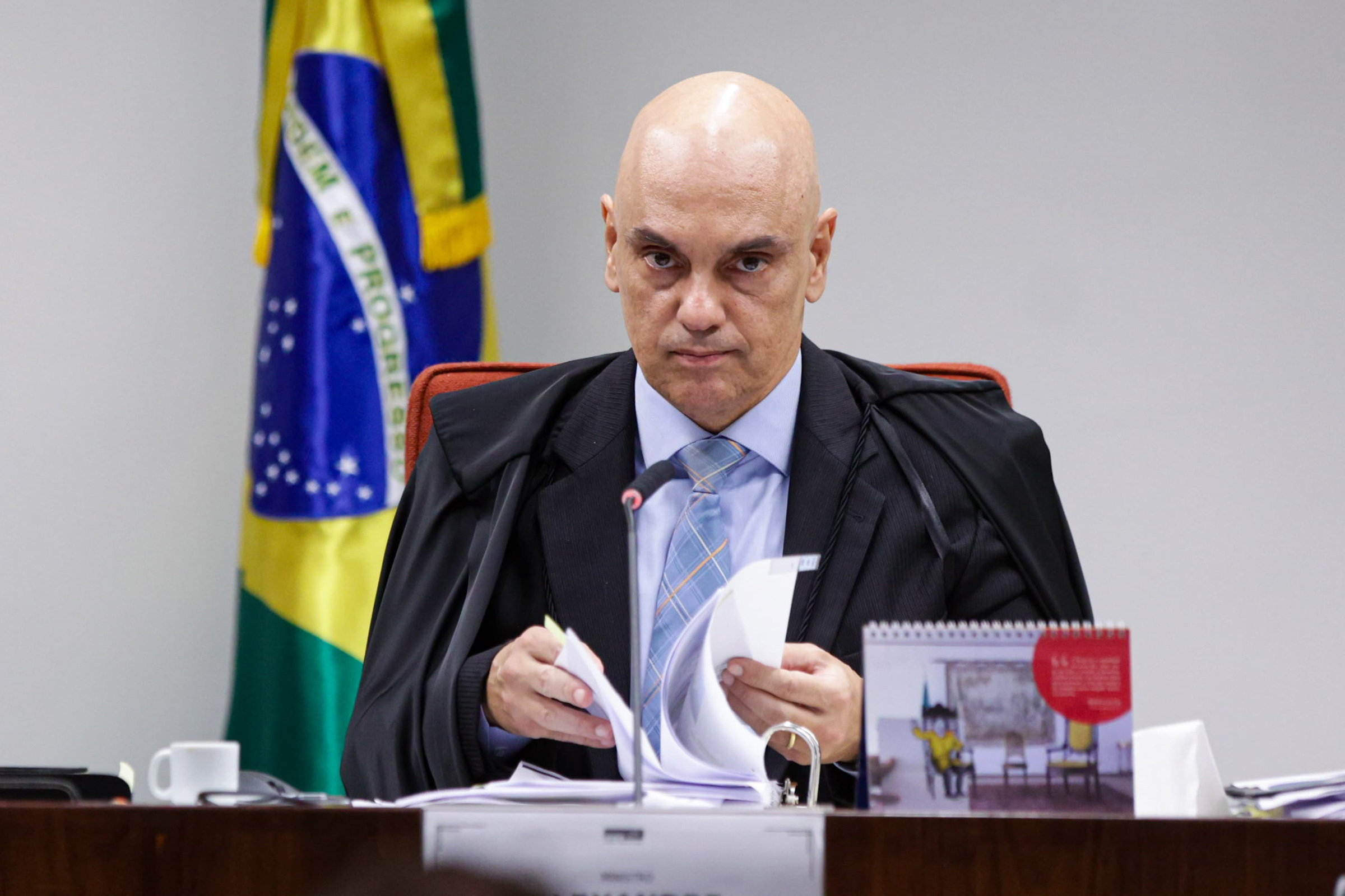 IOF: Moraes mantém eficácia de decreto do governo, mas revoga trecho