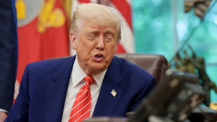 Senado dos EUA aprova corte de US$ 9 bi solicitado por Trump