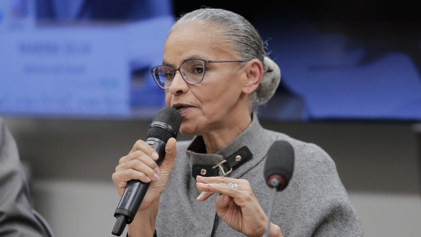 A lei está sendo decepada, diz Marina sobre licenciamento ambiental
