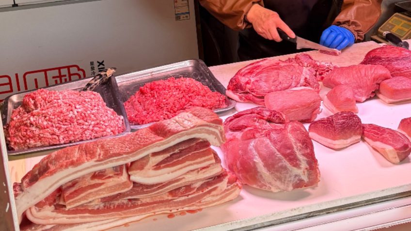 Empresas dos EUA se antecipam a tarifas e aceleram compra de carne