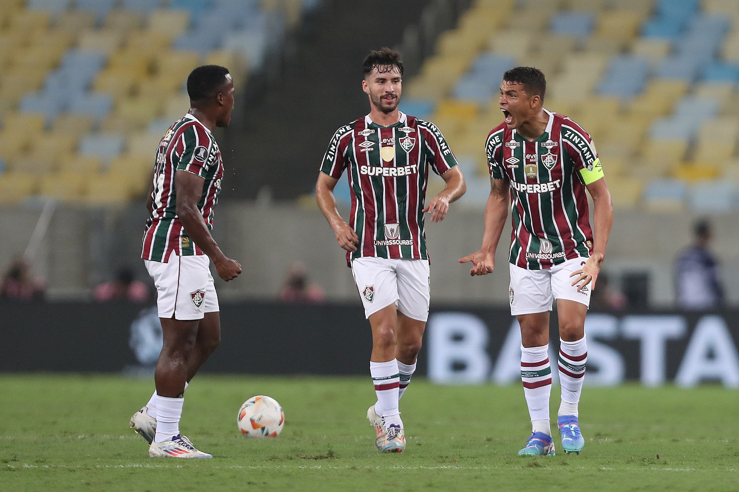 Thiago Silva lamenta saída de Arias do Fluminense: “Vai fazer falta”