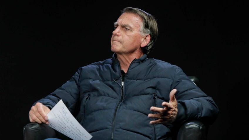Defesa de Bolsonaro fala em "indignação" sobre medidas de Moraes