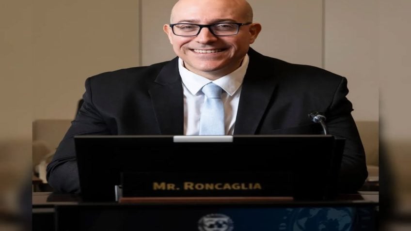Tarifaço não causará grandes impactos ao país, diz diretor do Brasil no FMI