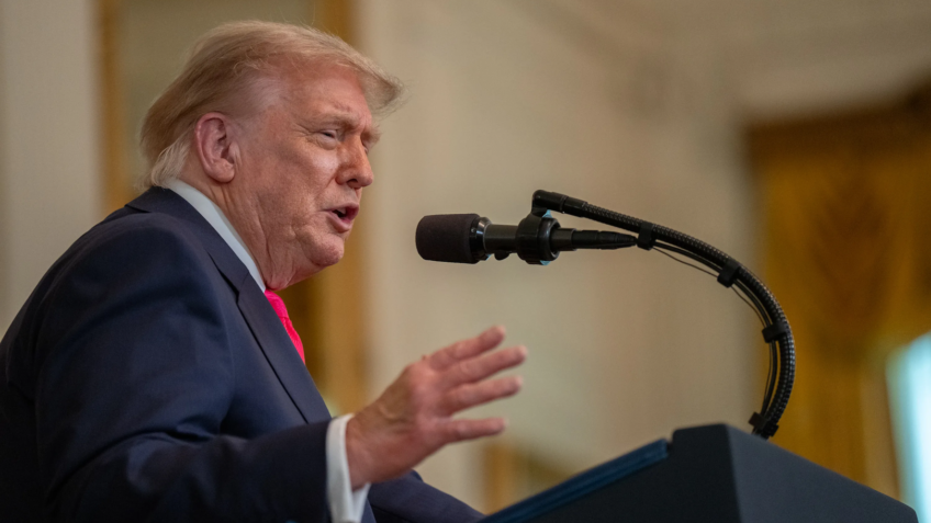 Trump anuncia acordo comercial de US$ 550 bi com o Japão