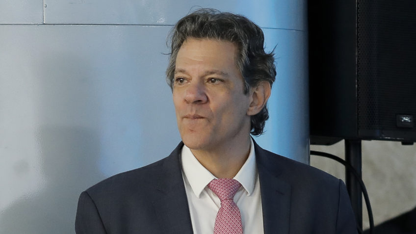 Especialistas questionam fala de Haddad sobre tarifaço e inflação