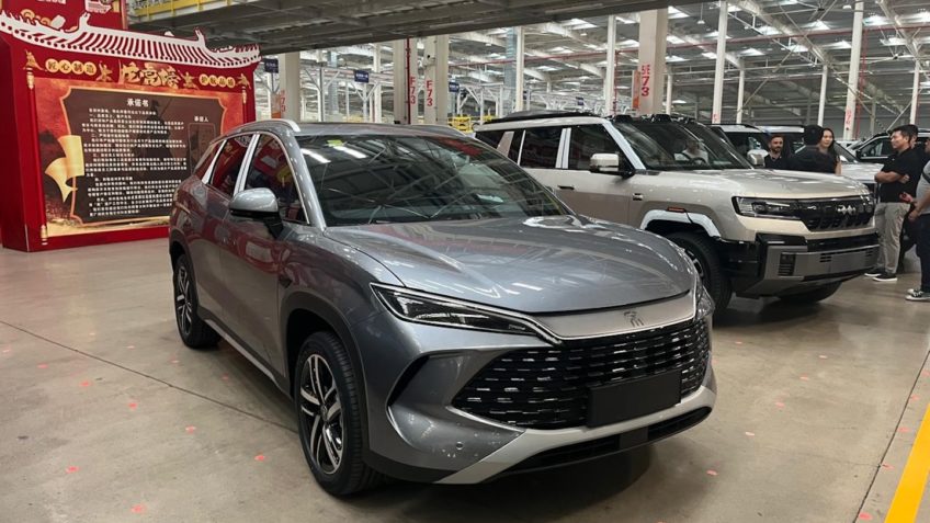 Alta nas vendas de automóveis na China mascara indústria em crise
