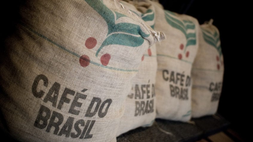 Café: exportadores perdem R$ 1 bi com atraso em portos do Brasil