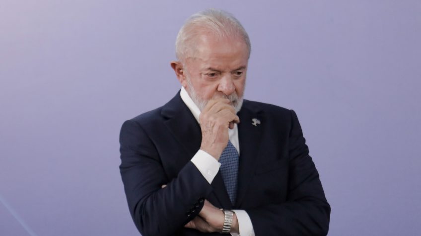 Lula lamenta morte de funcionários do IBGE em incêndio