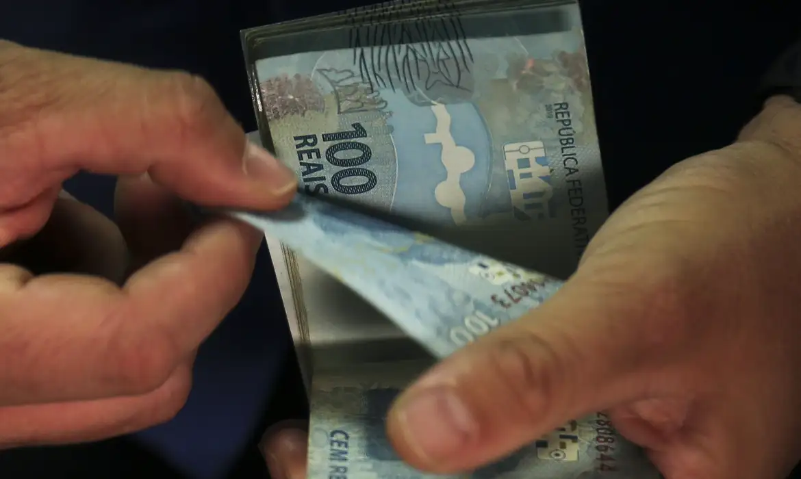 Governo Central tem déficit primário de R$ 40,621 bi em junho