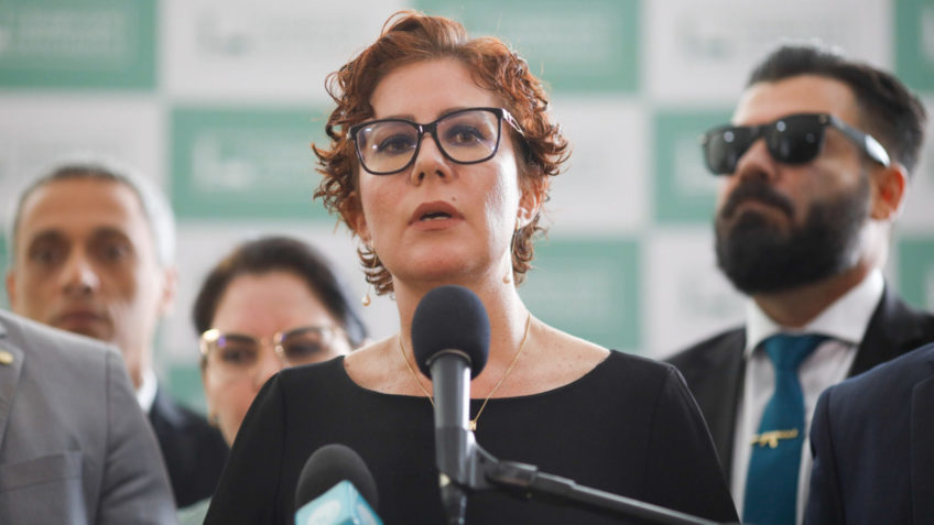 Carla Zambelli será interrogada na Itália na 6ª feira