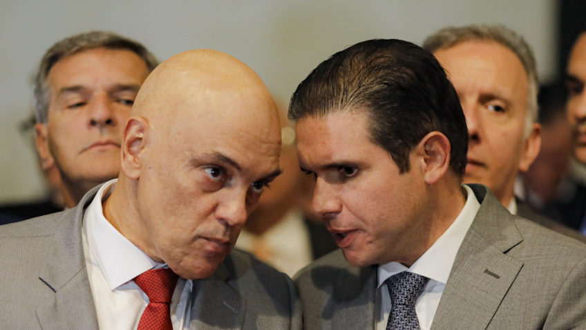 Motta sai em defesa de Moraes e diz que Brasil é "soberano"