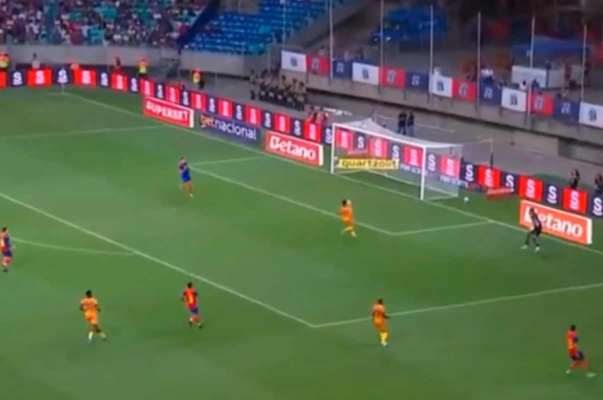 Veja gol contra bizarro marcado por atacante na Copa do Brasil