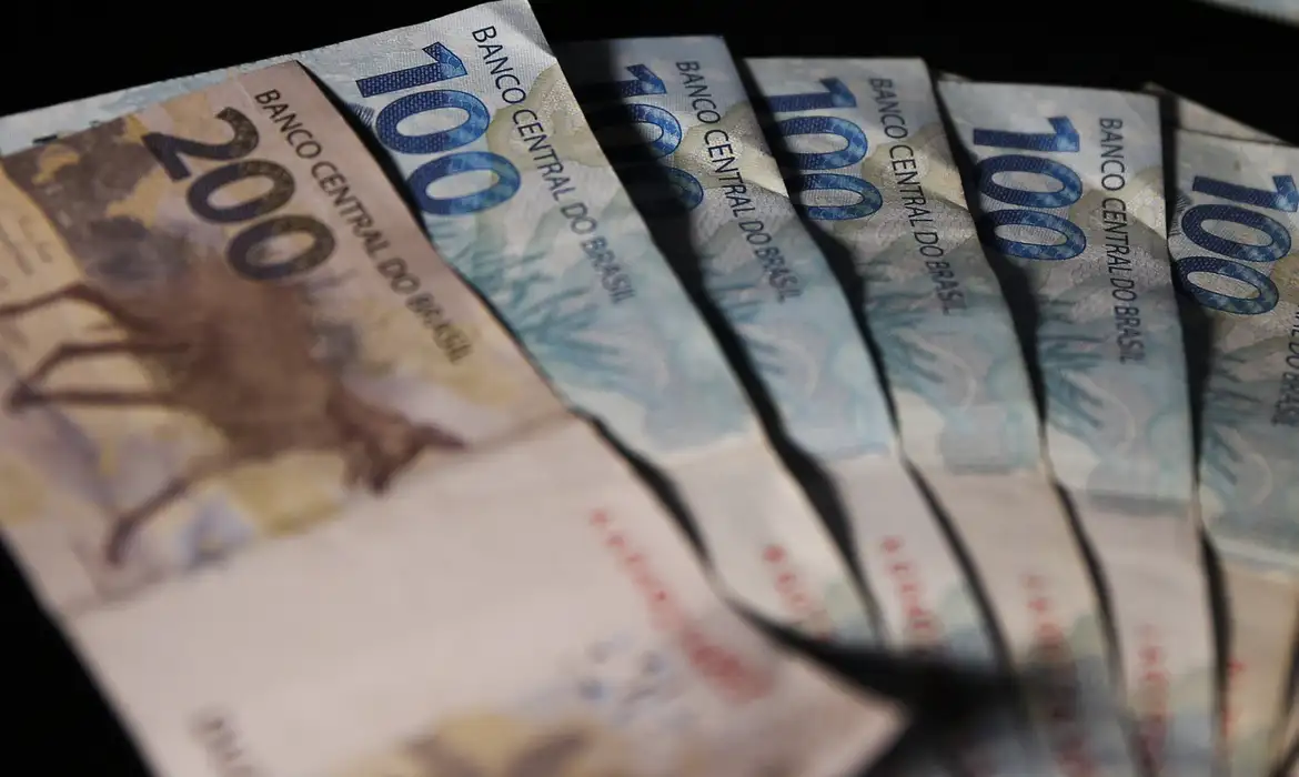 Entidades do setor produtivo criticam manutenção dos juros em 15%
